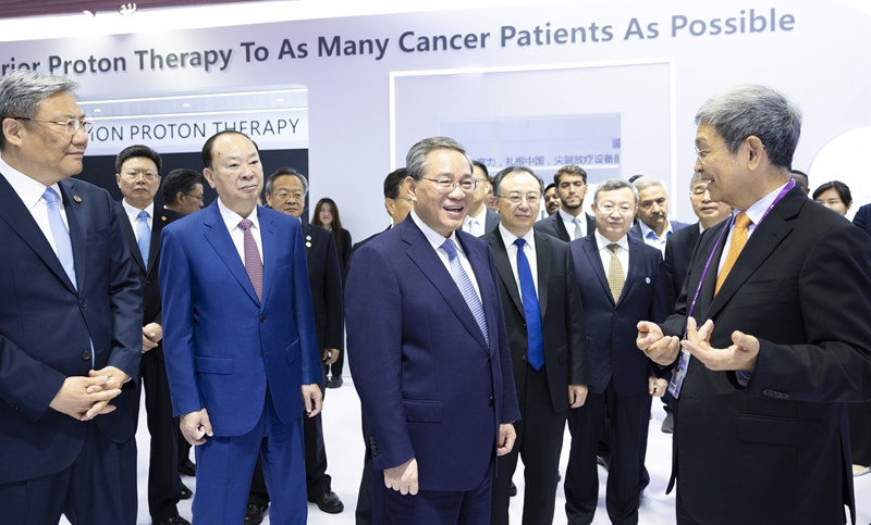 李強(qiáng)在第135屆中國進(jìn)出口商品交易會(huì)巡館時(shí)強(qiáng)調(diào)
讓廣交會(huì)這個(gè)“金字招牌”不斷煥發(fā)新的時(shí)代風(fēng)采「相關(guān)圖片」